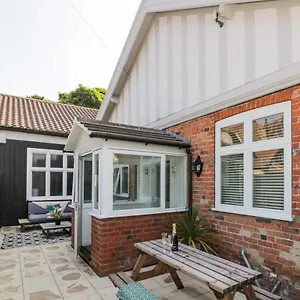 Potter's Hornsea